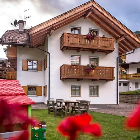 Cesa Bel Seren Lejlighed Campitello di Fassa